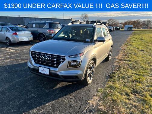 2023 Hyundai VENUE SEL