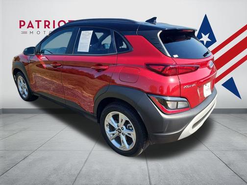 2022 Hyundai KONA SEL