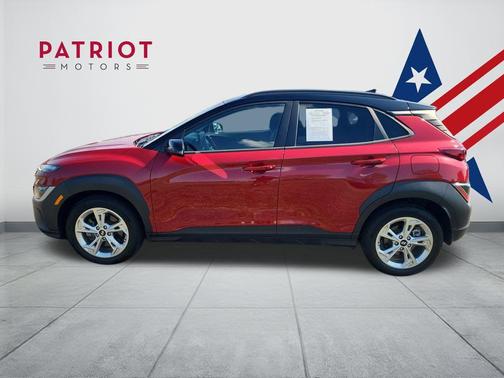 2022 Hyundai KONA SEL