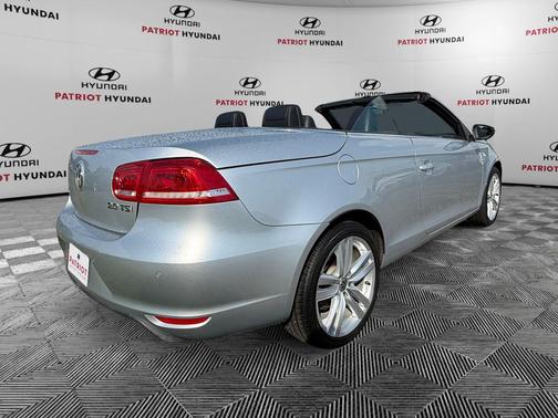 Reflex Silver Metallic 2012 Volkswagen Eos Executive