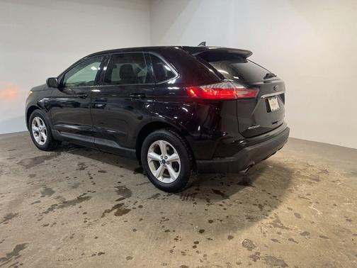 2020 Ford Edge SE