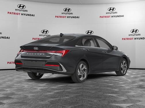 Abyss Black 2026 Hyundai ELANTRA Limited