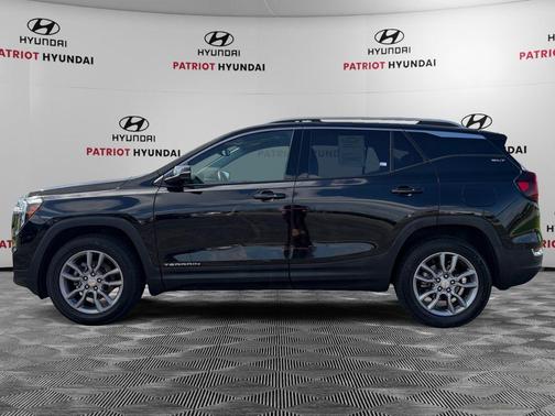 Ebony Twilight Metallic 2024 GMC Terrain SLT