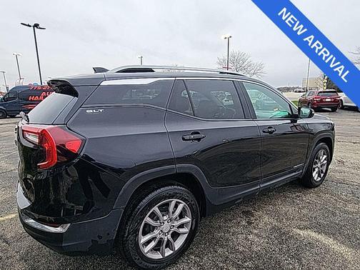 Ebony Twilight Metallic 2024 GMC Terrain SLT