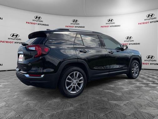 Ebony Twilight Metallic 2024 GMC Terrain SLT