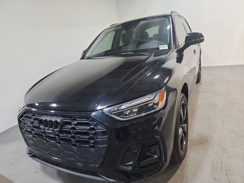 2022 Audi Q5 45 S line Premium Plus