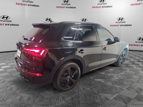 2022 Audi Q5 45 S line Premium Plus
