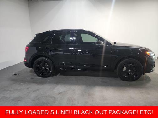 2022 Audi Q5 45 S line Premium Plus