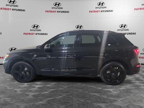 2022 Audi Q5 45 S line Premium Plus