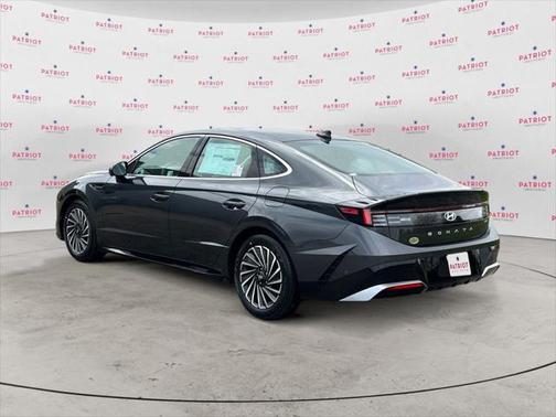 2025 Hyundai SONATA Hybrid Limited