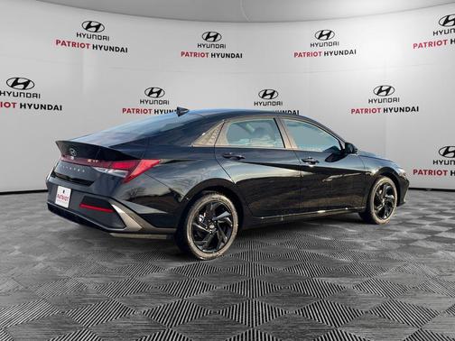 Abyss Black 2026 Hyundai ELANTRA Sport