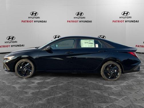 Abyss Black 2026 Hyundai ELANTRA Sport