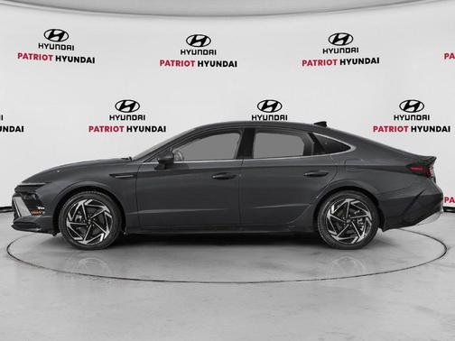 Abyss Black 2027 Hyundai SONATA SEL