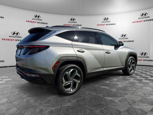 Shimmering Silver 2022 Hyundai TUCSON Limited