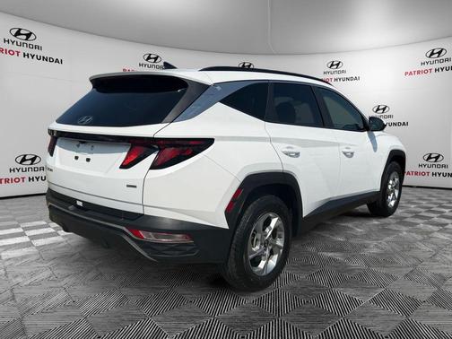 White Pearl 2024 Hyundai TUCSON SEL