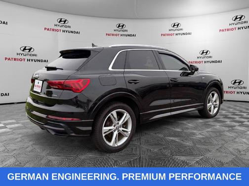 Mythos Black Metallic 2020 Audi Q3 45 S line Premium Plus