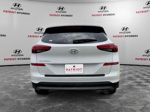 Cream White 2020 Hyundai TUCSON SEL