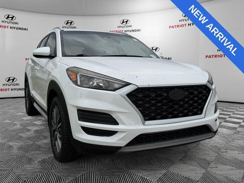 Cream White 2020 Hyundai TUCSON SEL