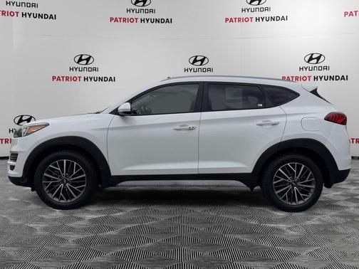 Cream White 2020 Hyundai TUCSON SEL