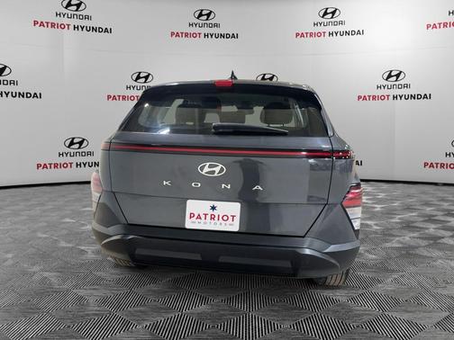 2024 Hyundai KONA SE