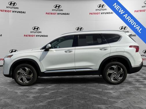 Quartz White 2022 Hyundai SANTA FE SEL 2.4