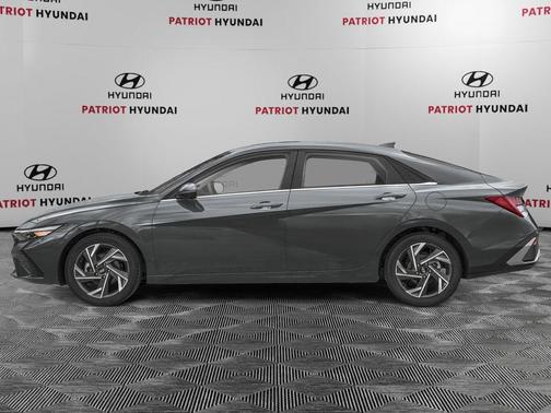 Ecotronic Gray 2026 Hyundai ELANTRA Limited