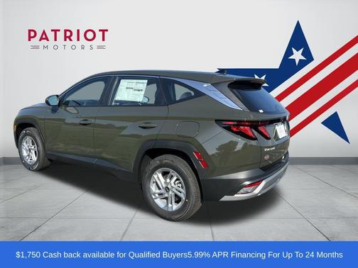 2025 Hyundai TUCSON SE