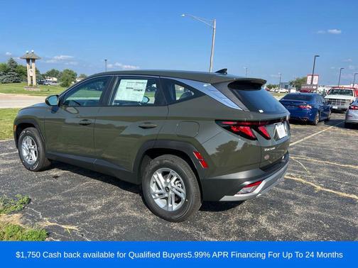 2025 Hyundai TUCSON SE
