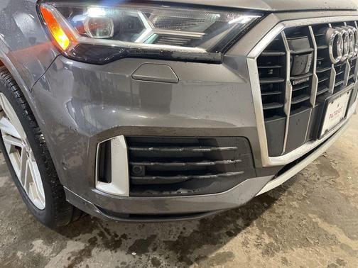 2020 Audi Q7 45 Premium Plus