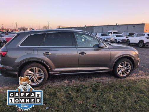 2020 Audi Q7 45 Premium Plus