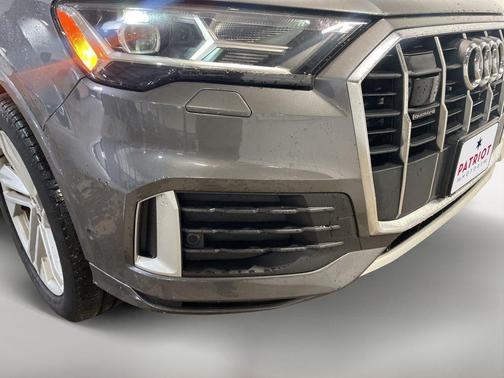 2020 Audi Q7 45 Premium Plus