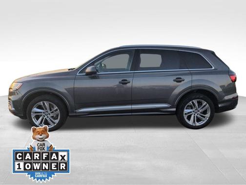 2020 Audi Q7 45 Premium Plus