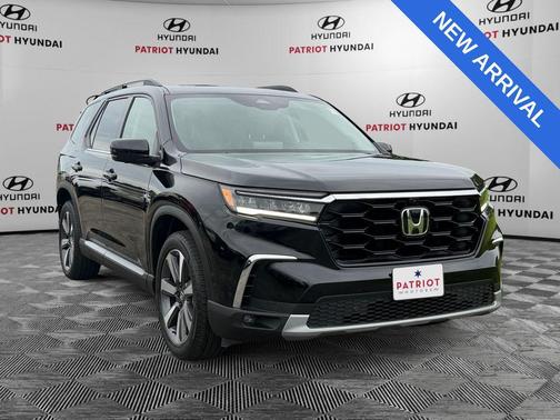 Crystal Black Pearl 2025 Honda Pilot Elite