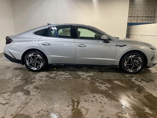 2026 Hyundai SONATA SEL