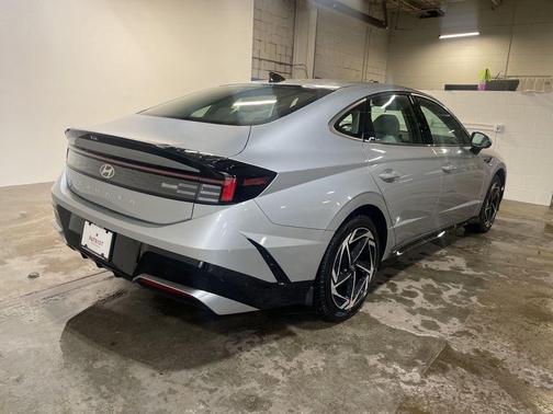 2026 Hyundai SONATA SEL