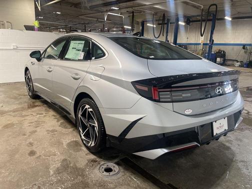 2026 Hyundai SONATA SEL