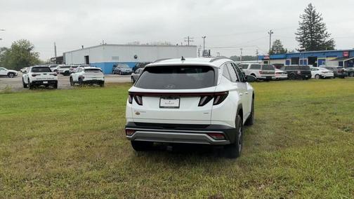 2026 Hyundai TUCSON SEL Premium