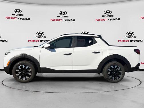 Atlas White 2026 Hyundai SANTA CRUZ SEL