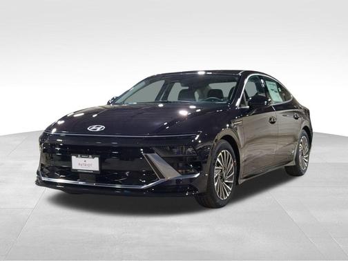 2025 Hyundai SONATA Hybrid SE
