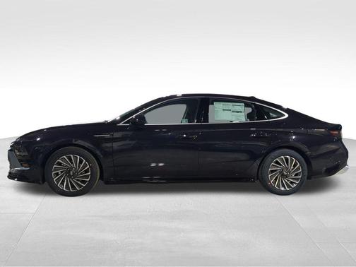 2025 Hyundai SONATA Hybrid SE