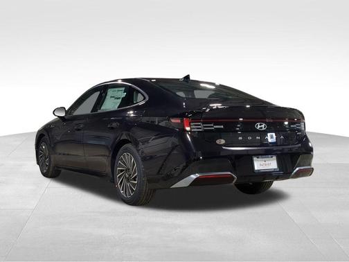 2025 Hyundai SONATA Hybrid SE