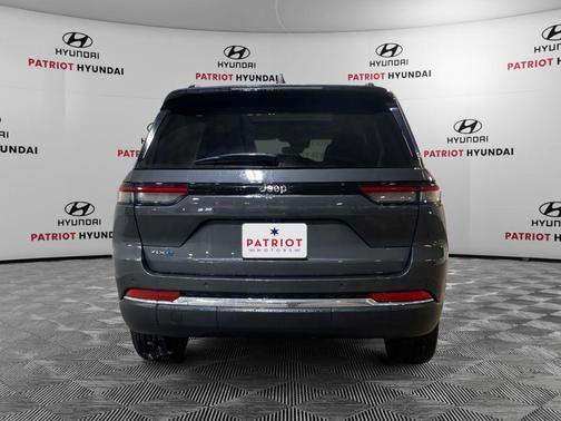 2022 Jeep Grand Cherokee 4xe Base