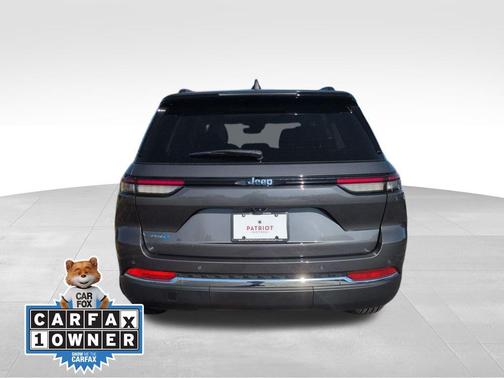 2022 Jeep Grand Cherokee 4xe Base