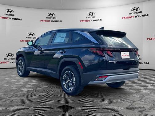 Deep Sea 2026 Hyundai TUCSON Hybrid Blue SE