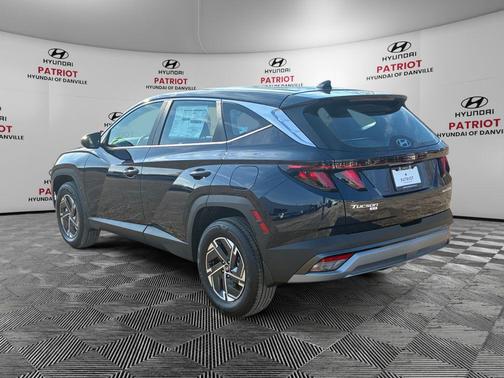 Deep Sea 2026 Hyundai TUCSON Hybrid Blue SE