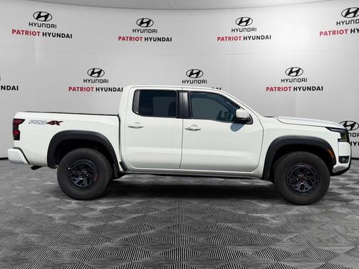 Glacier White 2026 Nissan Frontier PRO-4X