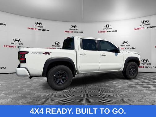 Glacier White 2026 Nissan Frontier PRO-4X