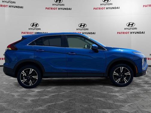 Lightning Blue Metallic 2024 Mitsubishi Eclipse Cross SE