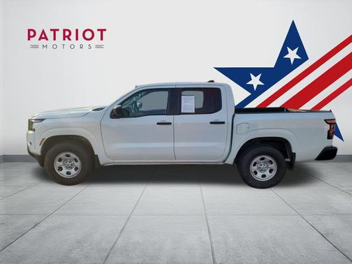 2022 Nissan Frontier S