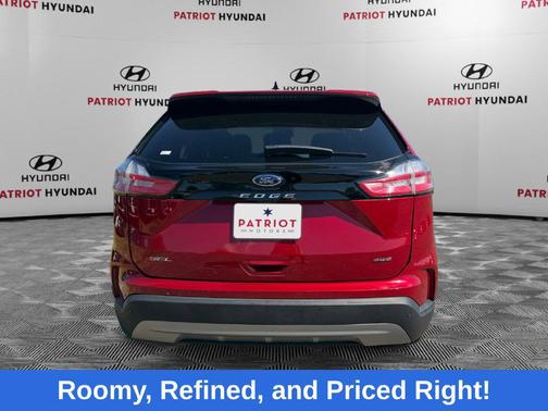 Rapid Red Metallic Tinted Clearcoat 2024 Ford Edge SEL